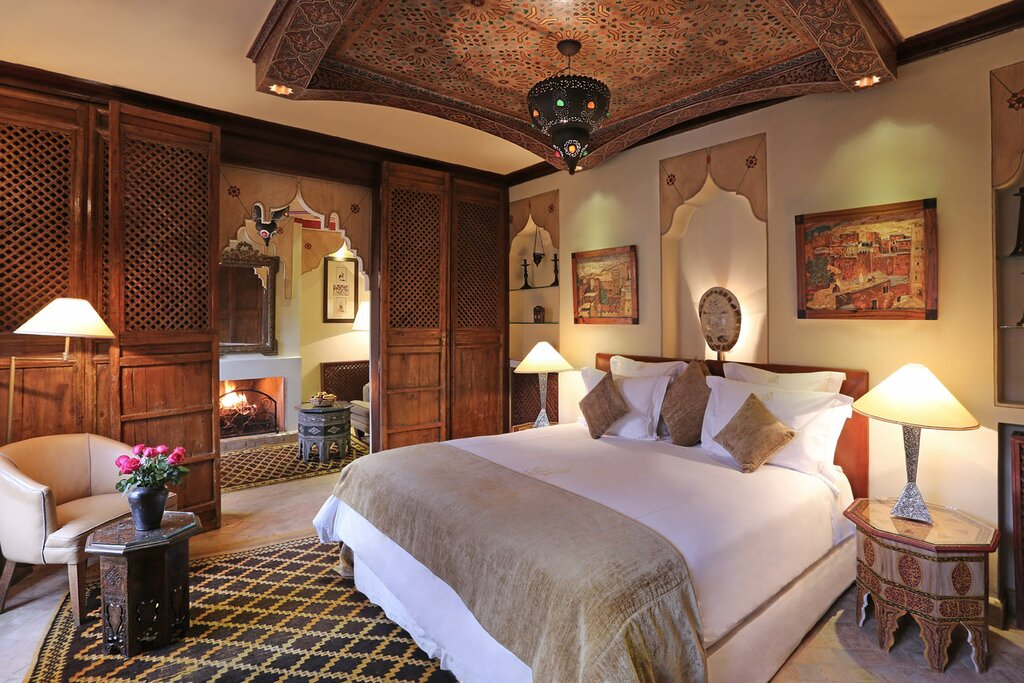 Hotel73