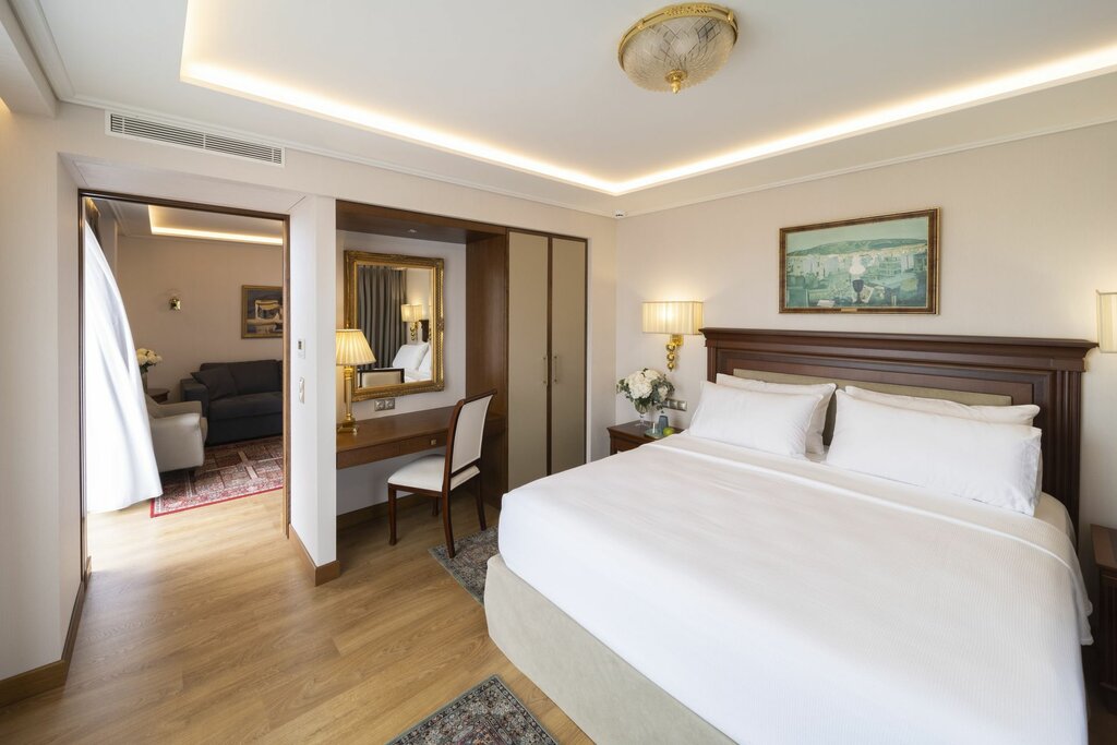 Hotel495