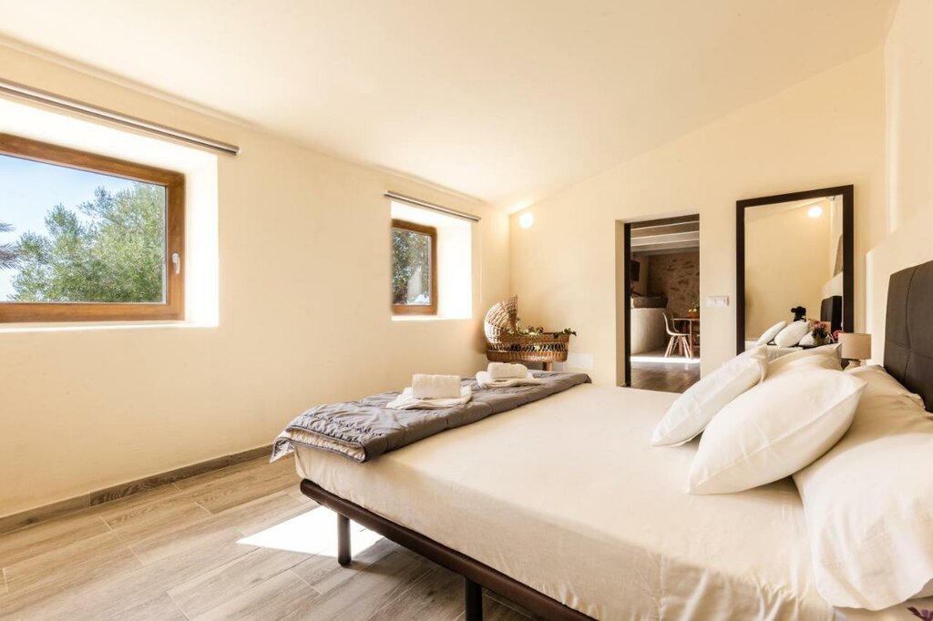 Hotel799