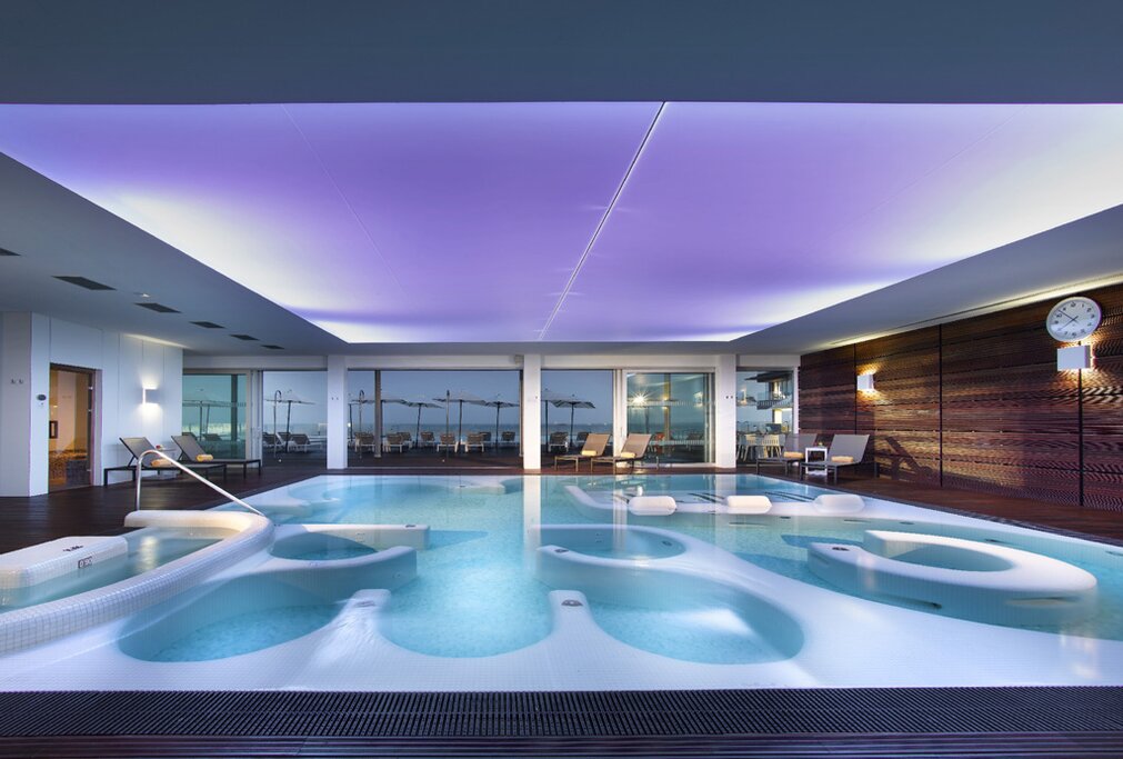 Hotel745