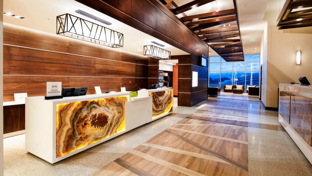 Hotel275