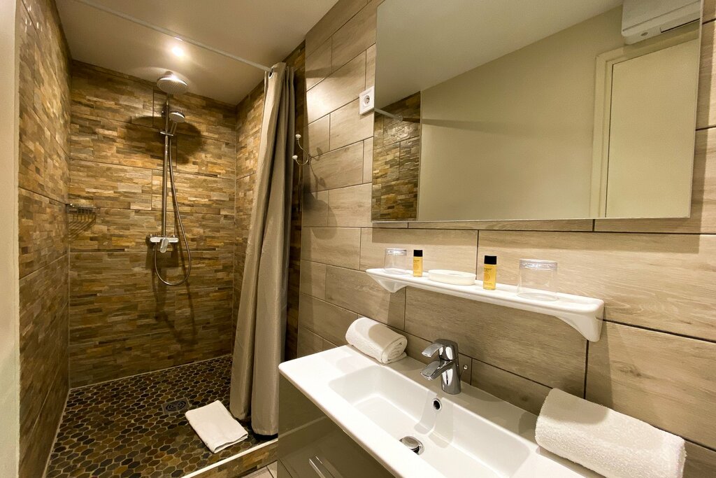 Hotel1296