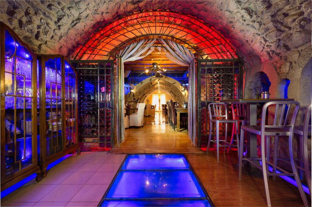 Hotel536