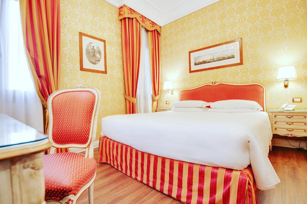Hotel7