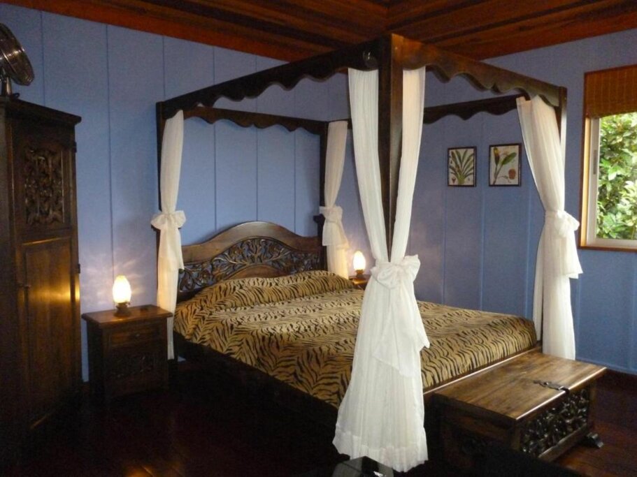 Hotel184