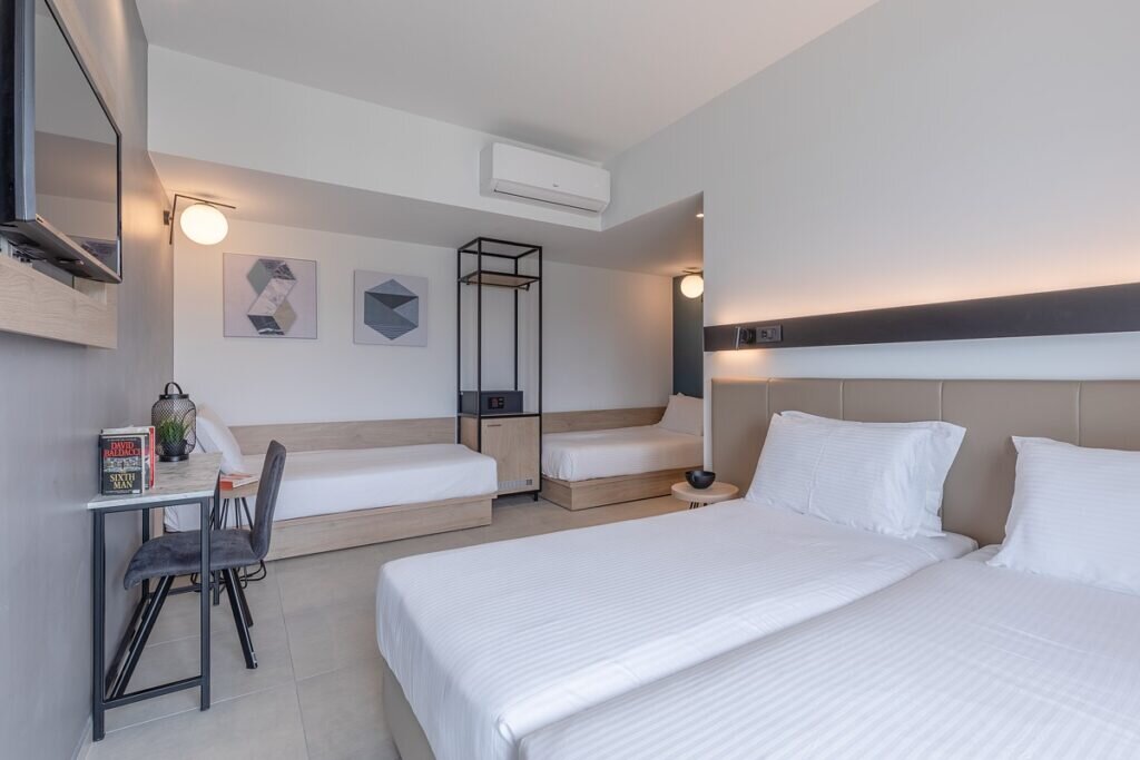 Hotel573