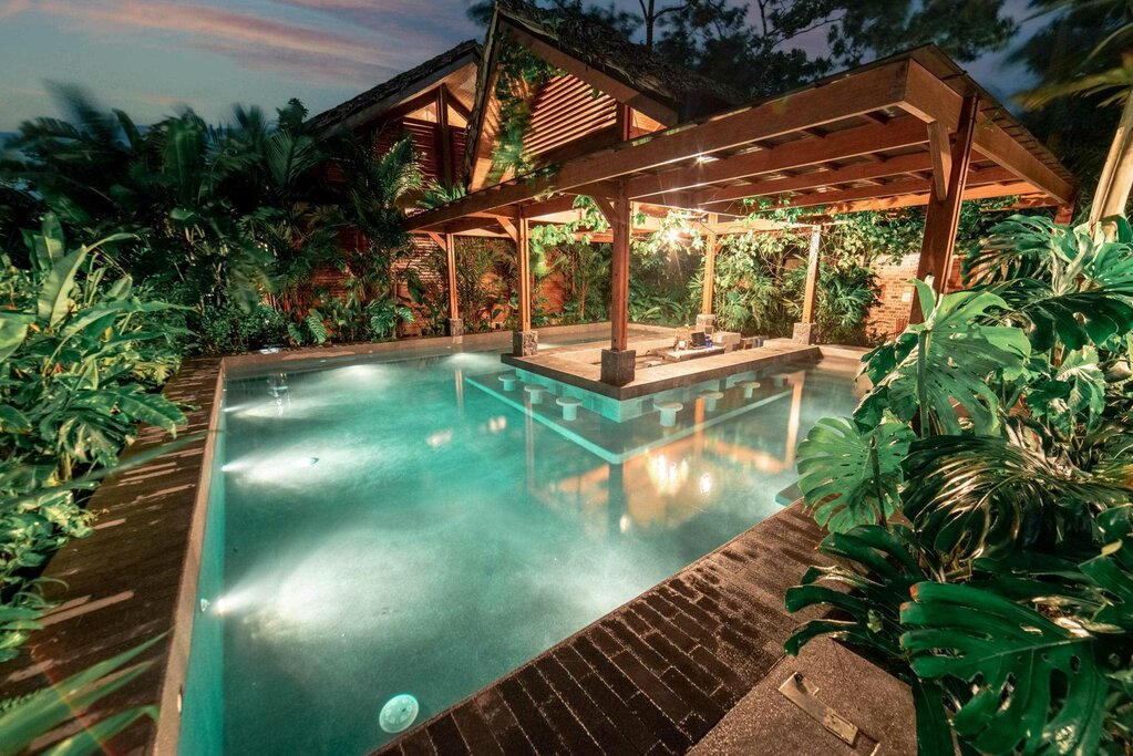 Hotel168