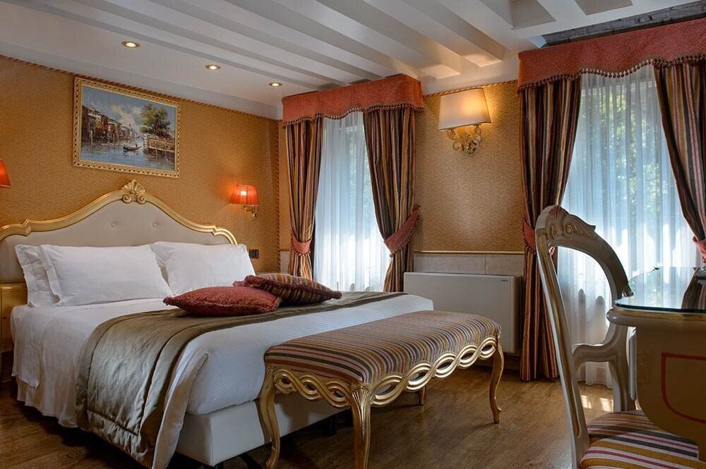 Hotel6