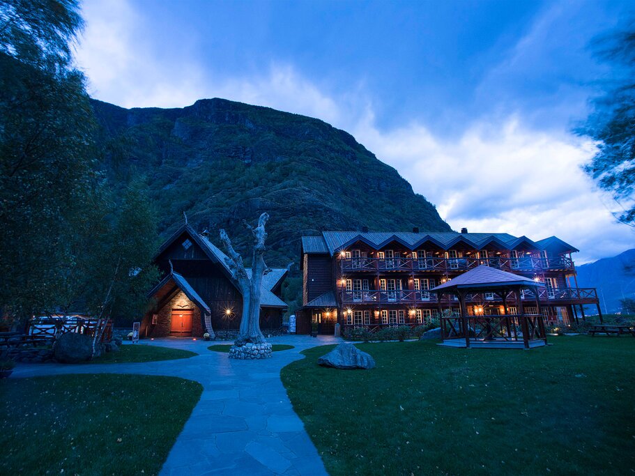 Hotel369