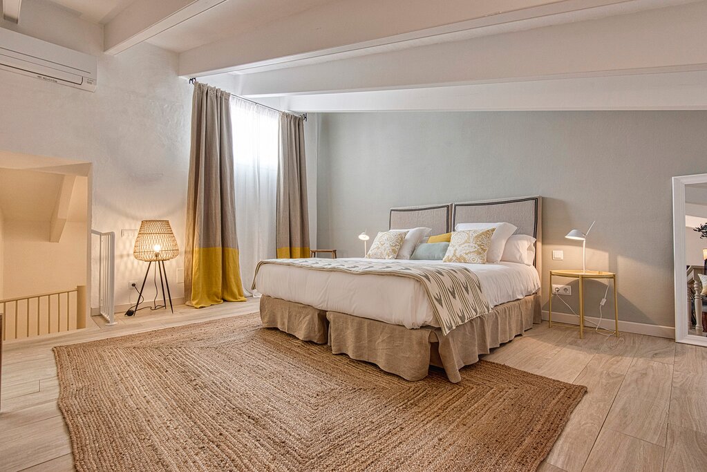 Hotel735
