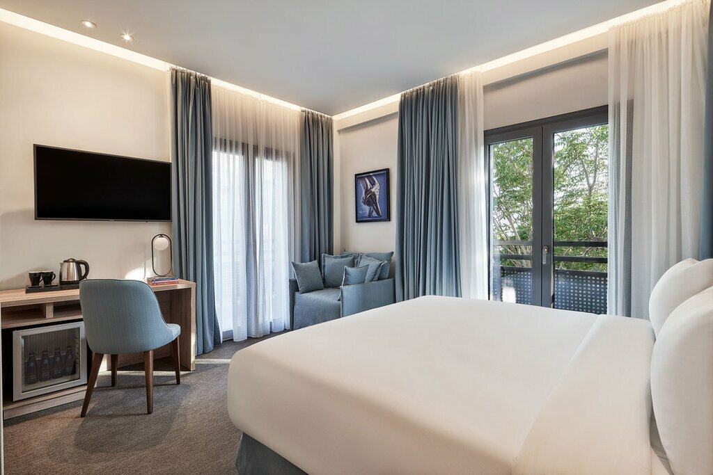 Hotel496