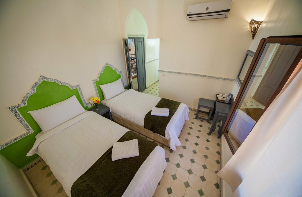 Hotel103
