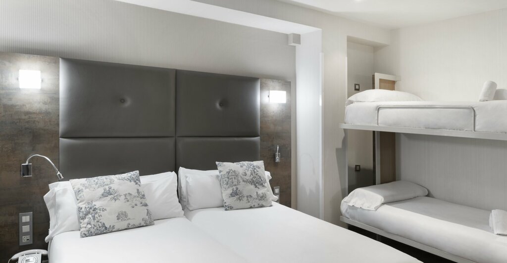 Hotel671