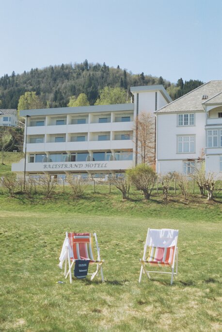 Hotel382