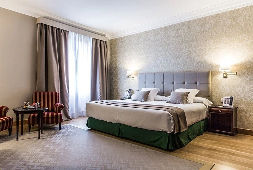 Hotel703