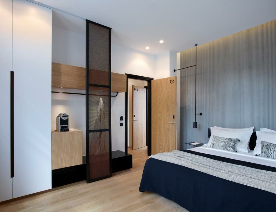 Hotel598