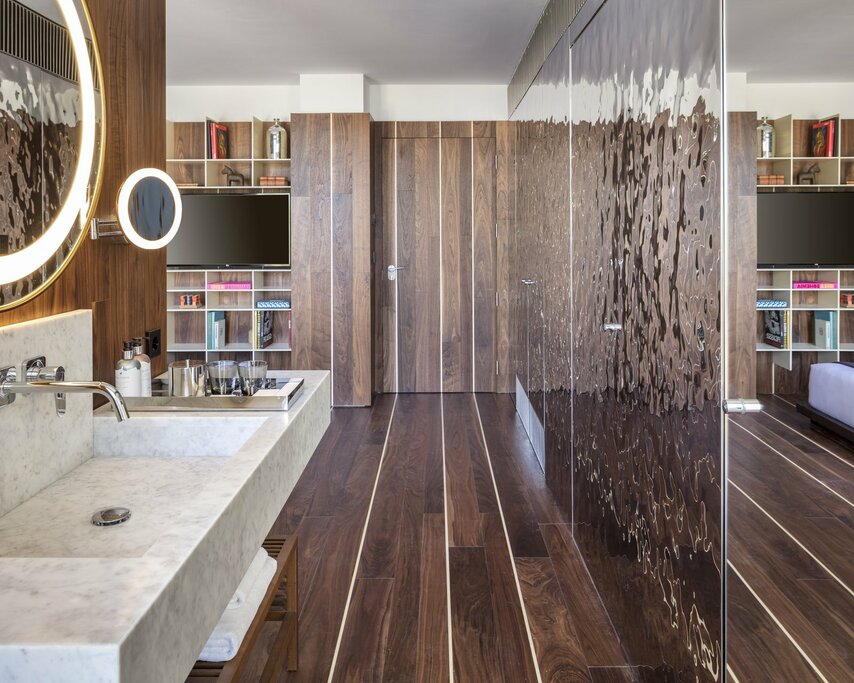 Hotel930