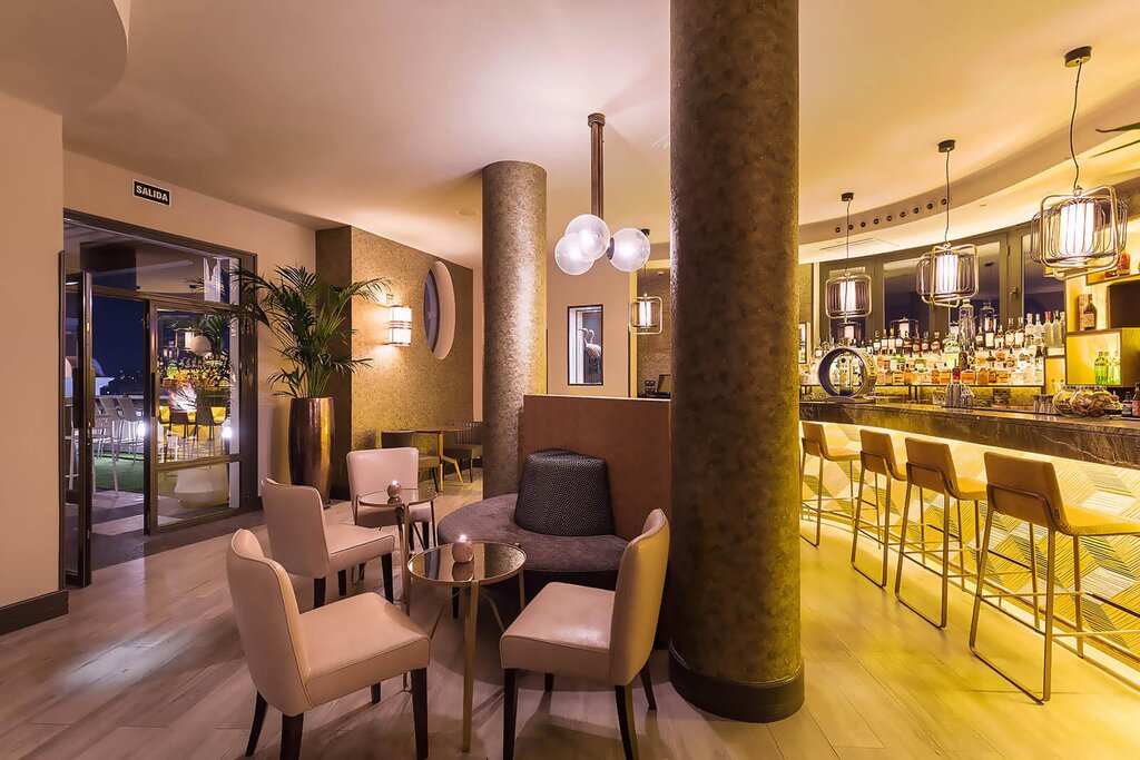 Hotel751