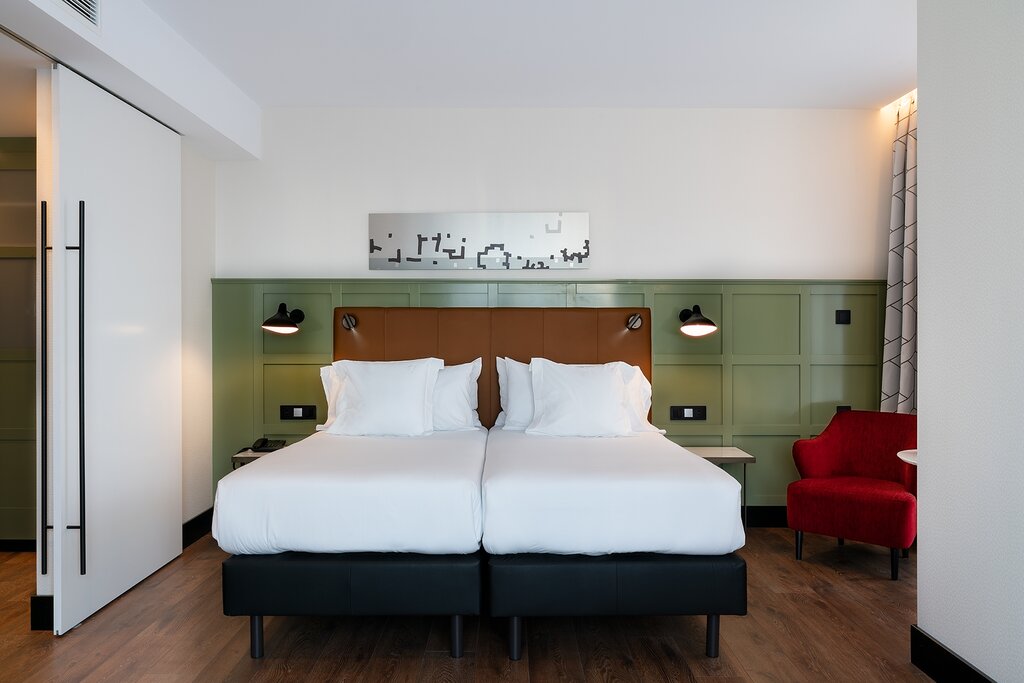 Hotel967
