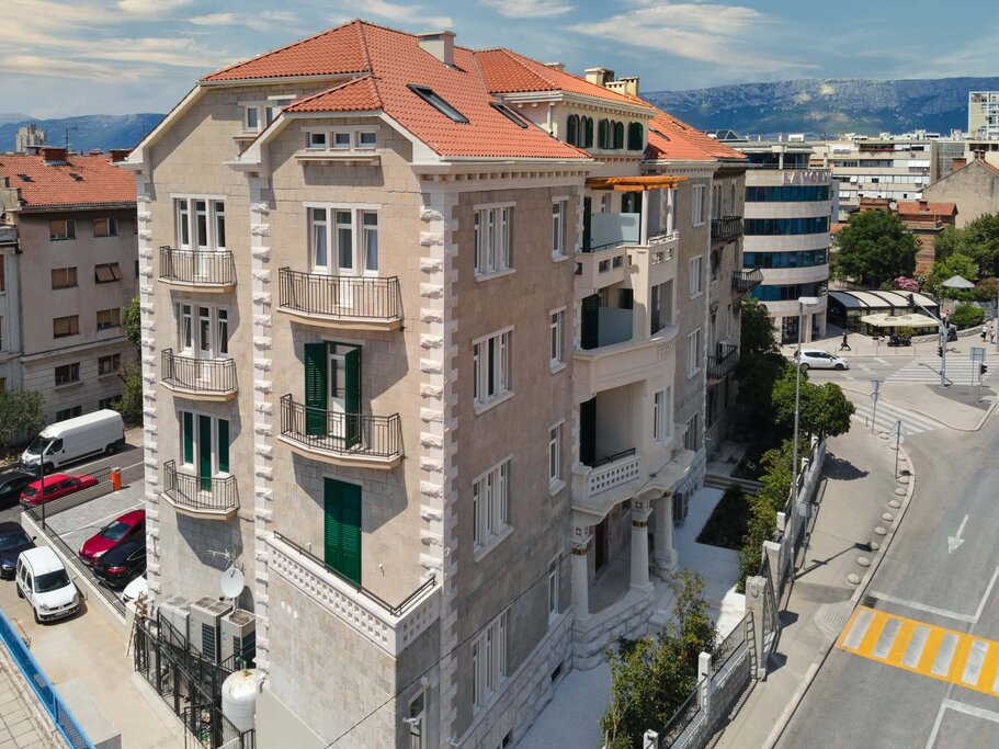 Hotel1326