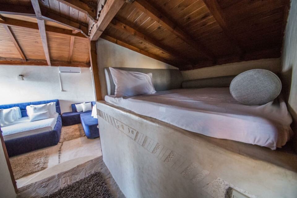 Hotel87