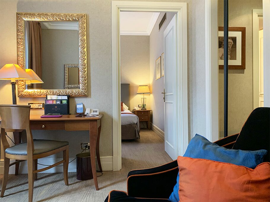 Hotel19