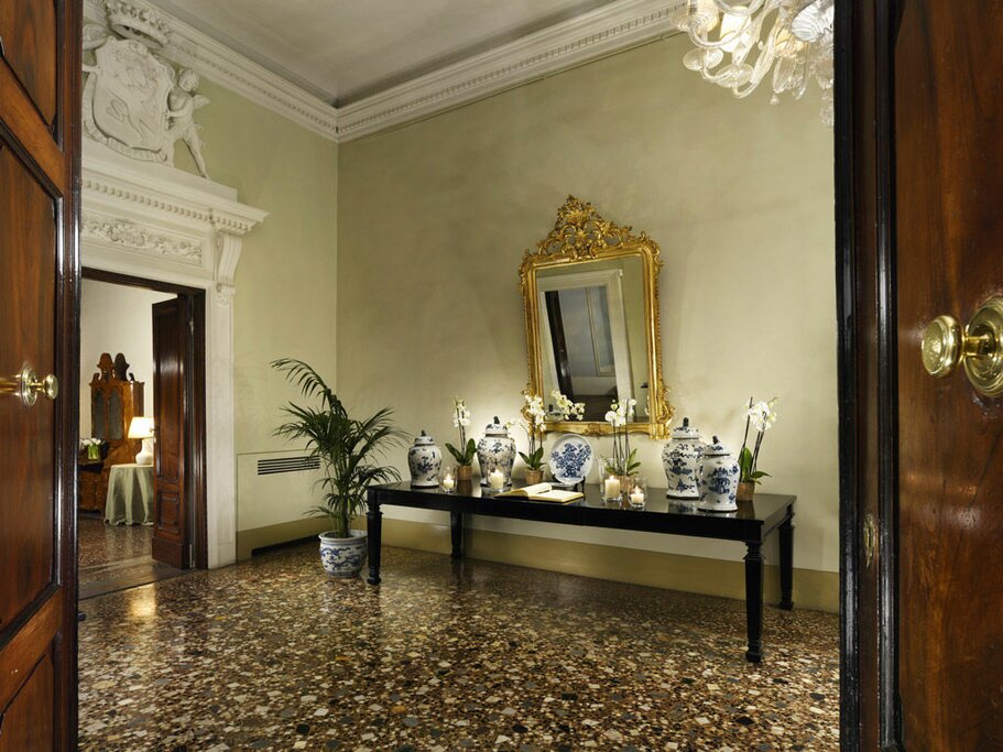 Hotel43