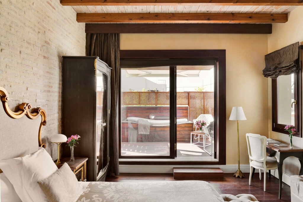Hotel669
