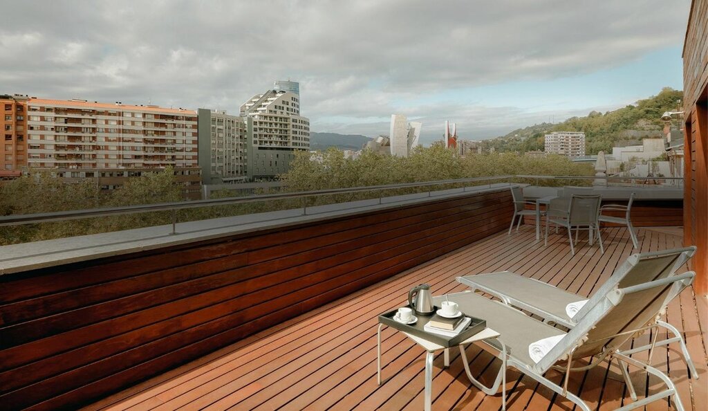 Hotel764