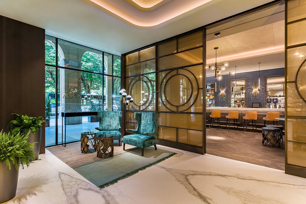Hotel748
