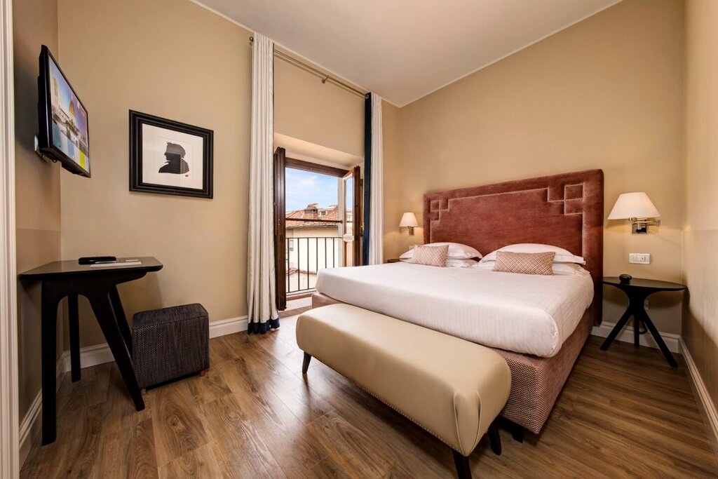 Hotel8