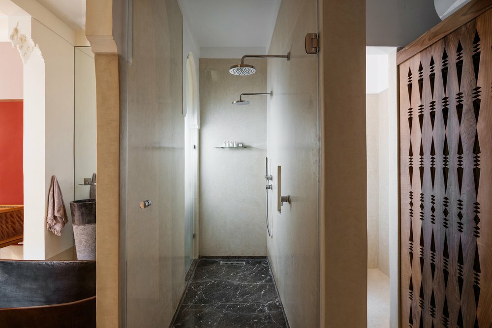 Hotel81