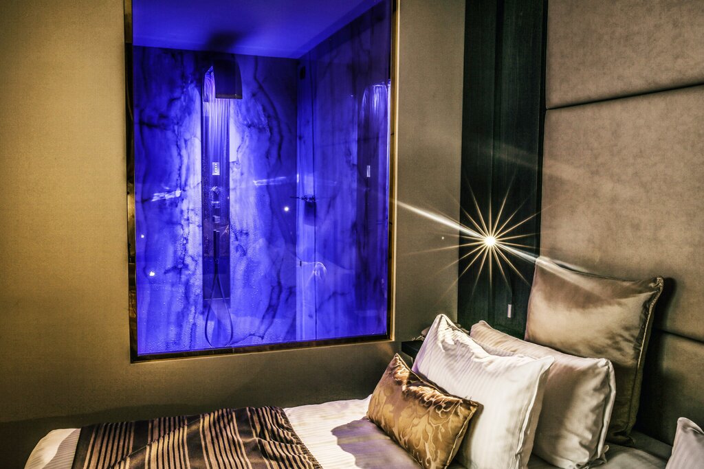Hotel61