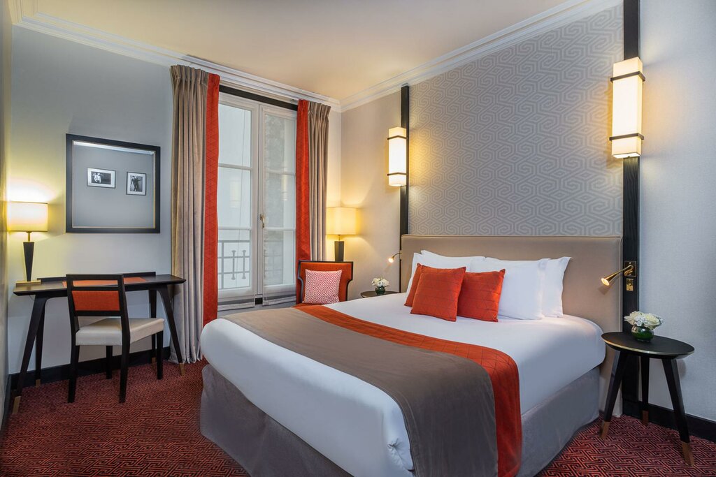 Hotel1300