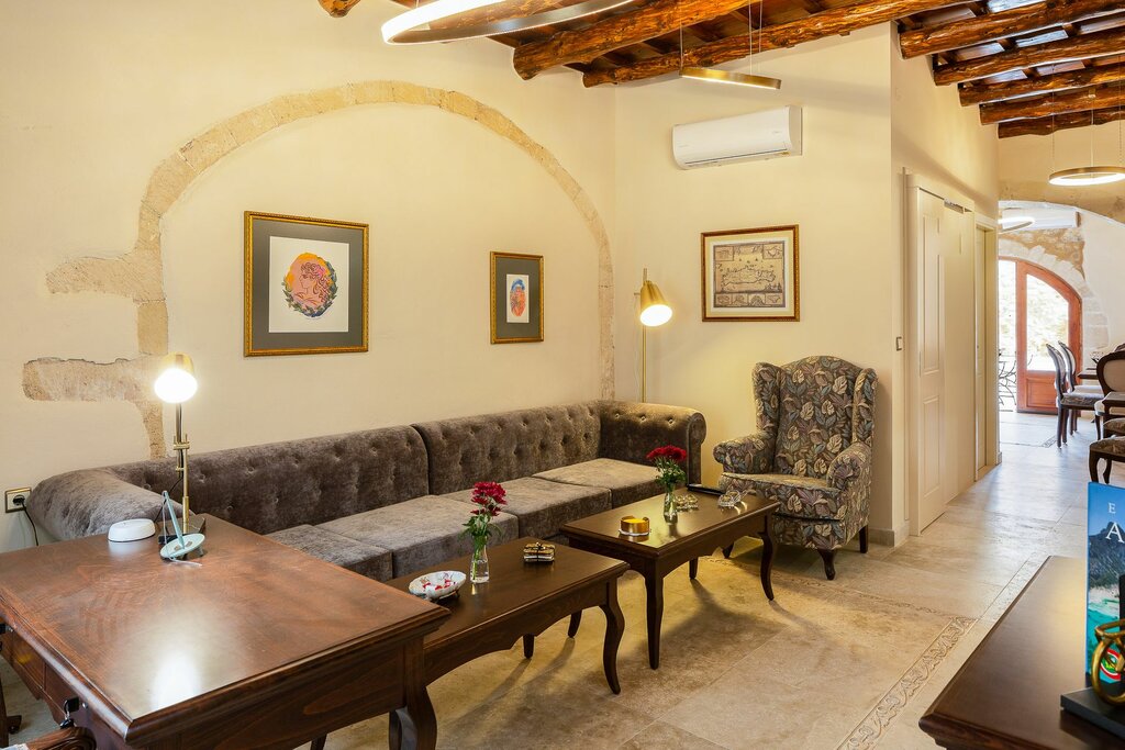 Hotel589