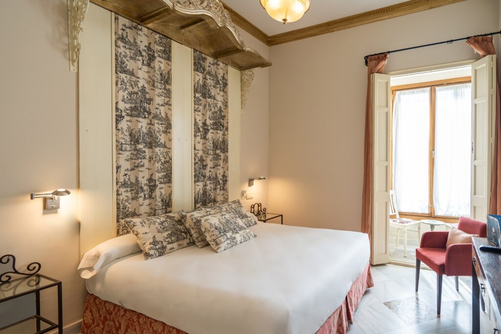 Hotel811