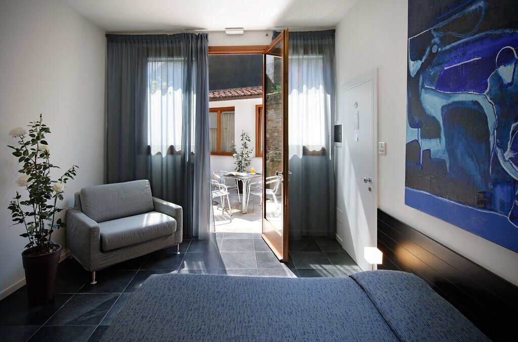 Hotel14