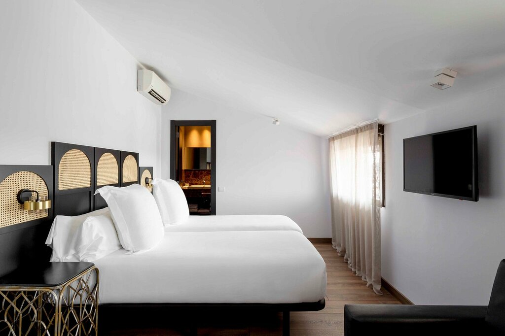 Hotel691