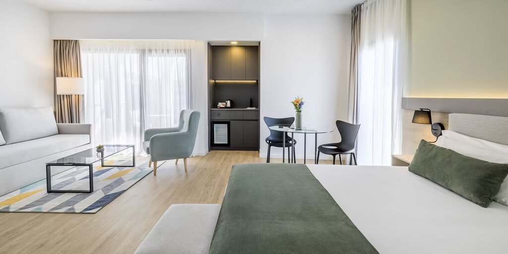 Hotel1077