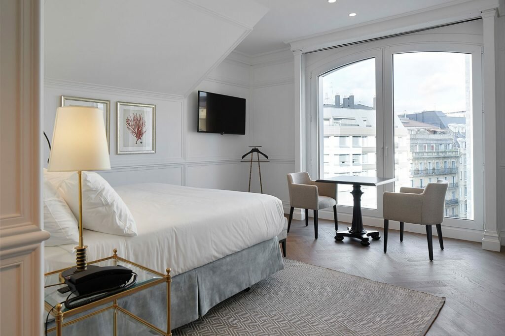 Hotel733