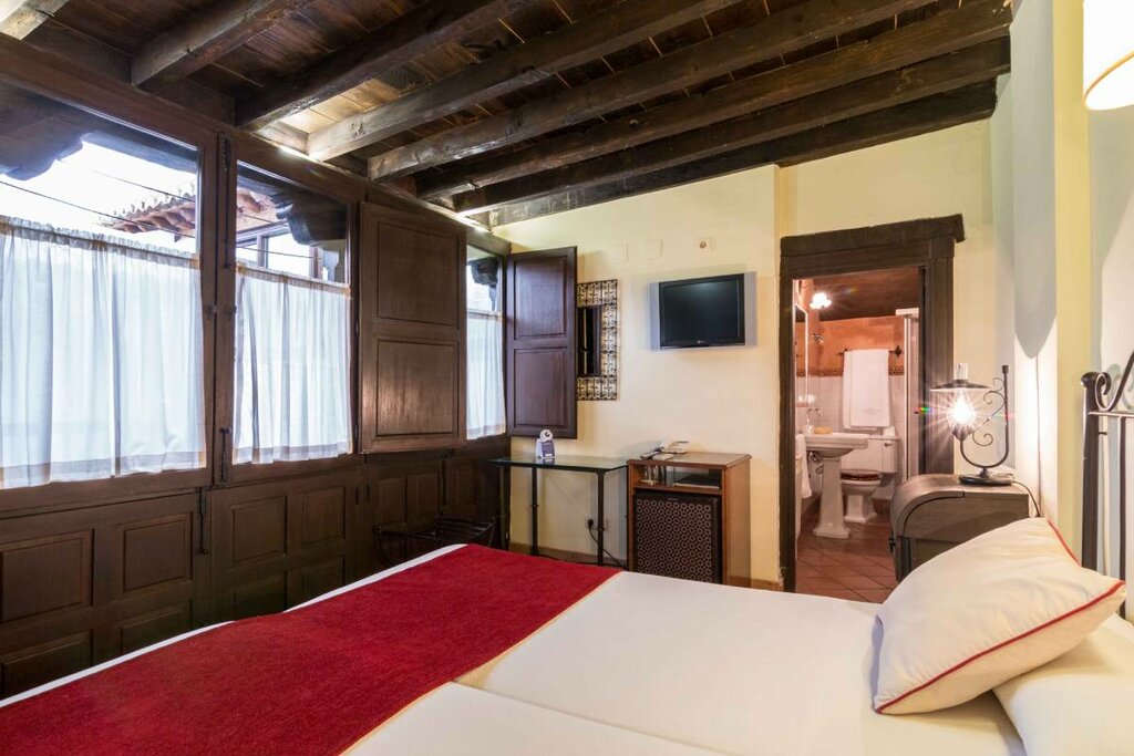 Hotel770