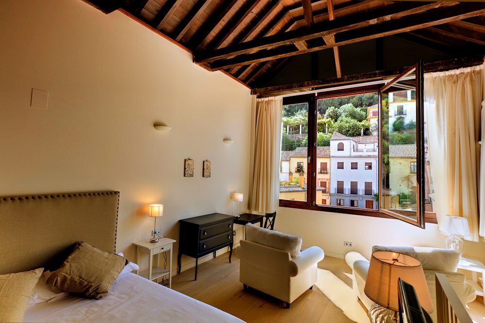 Hotel943