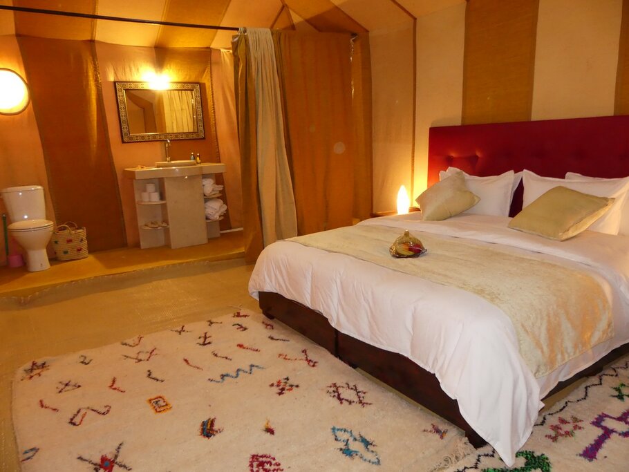 Hotel80