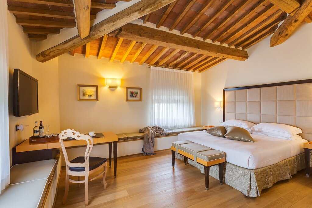 Hotel33