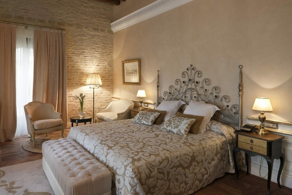 Hotel669