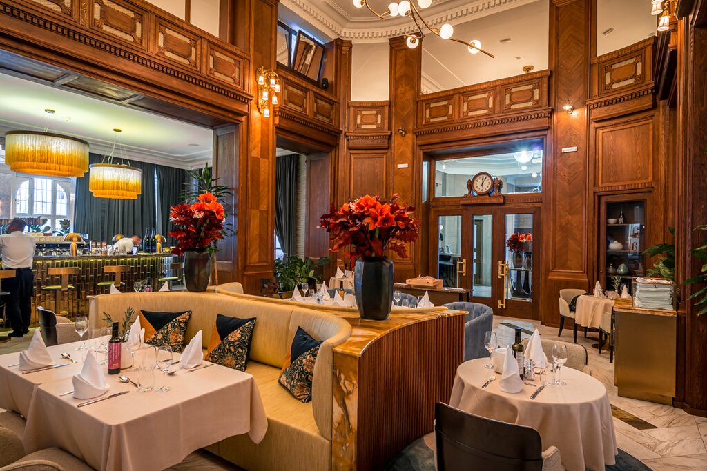 Hotel1350