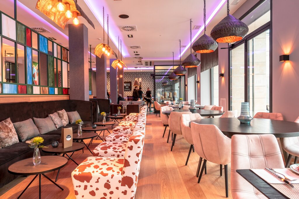 Hotel852