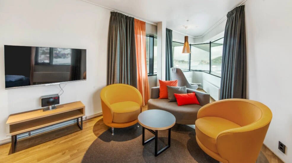 Hotel358