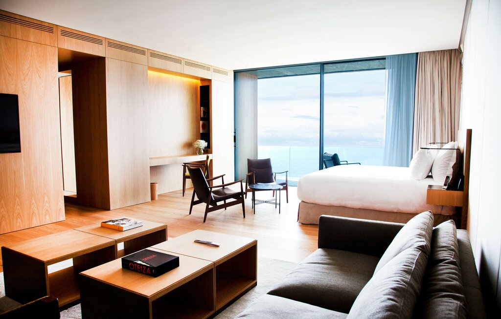 Hotel957
