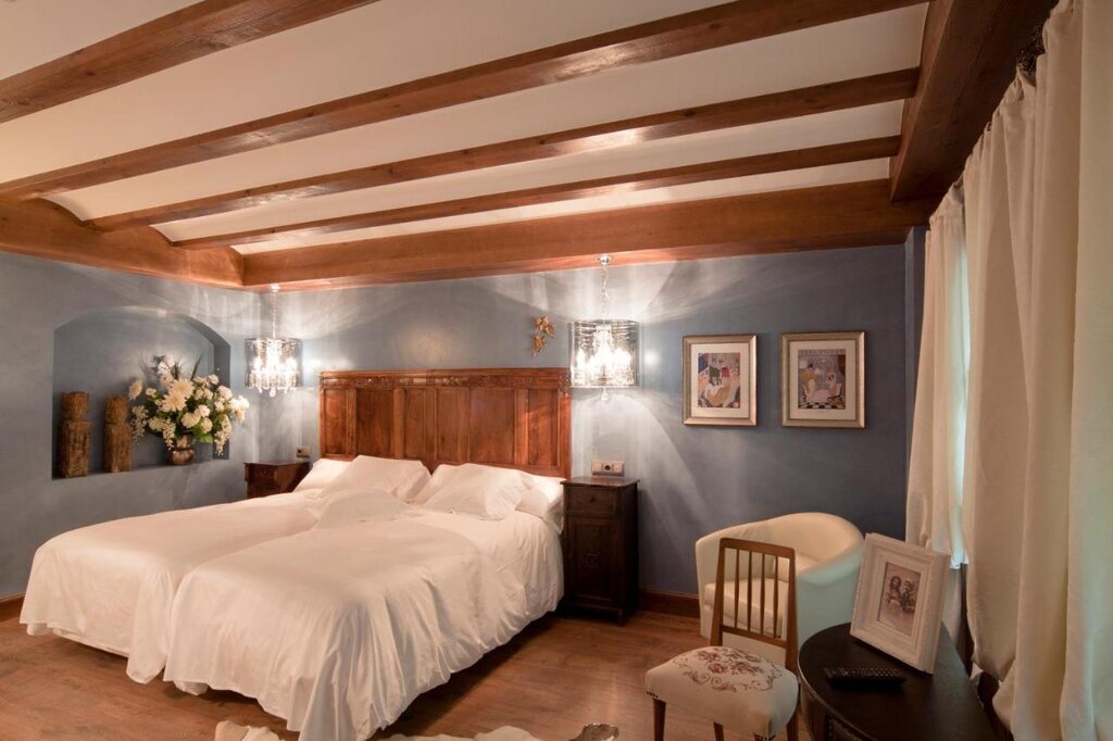 Hotel746